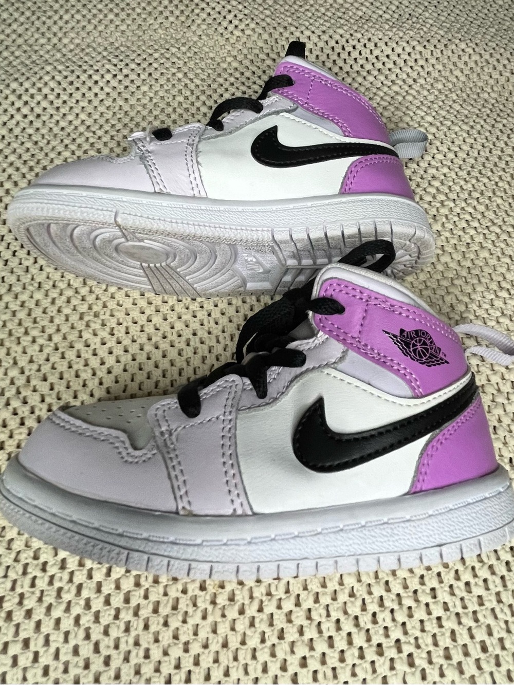 Toddler Girls Jordan 1 Low Shoes barely grape size 8C